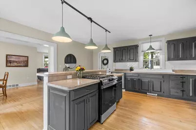 W58N455  Hilbert Ave #457, Cedarburg, WI 53012 - Photo 8