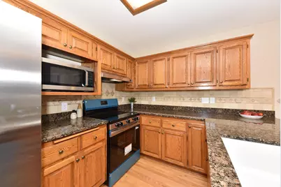 2902  Berkshire Dr, Waukesha, WI 53188 - Photo 8