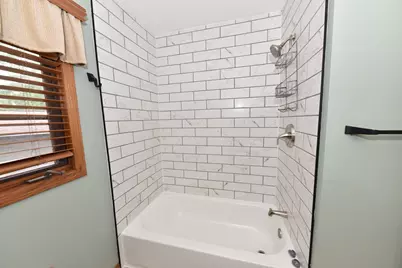 2902  Berkshire Dr, Waukesha, WI 53188 - Photo 18