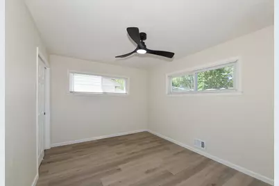 8034 W Grantosa Dr, Milwaukee, WI 53218 - Photo 20