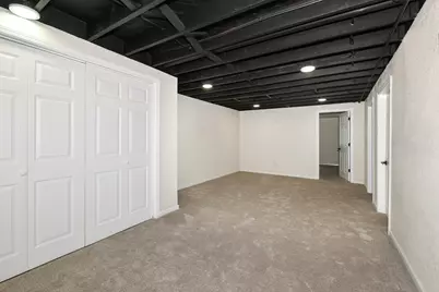 8034 W Grantosa Dr, Milwaukee, WI 53218 - Photo 24