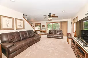 7436 W Tuckaway Creek Dr, Franklin, WI 53132 - Photo 4