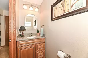 7436 W Tuckaway Creek Dr, Franklin, WI 53132 - Photo 14