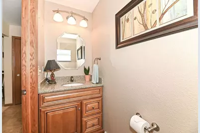 7436 W Tuckaway Creek Dr, Franklin, WI 53132 - Photo 14