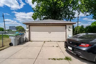 4147 S 52nd St, Milwaukee, WI 53220 - Photo 32