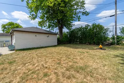 4147 S 52nd St, Milwaukee, WI 53220 - Photo 10