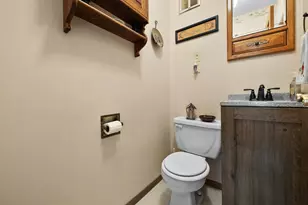 432 Pleasant Ave, Hartford, WI 53027 - Photo 22