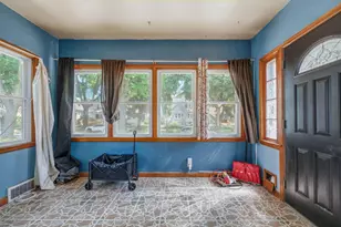 5545 N 40th St, Milwaukee, WI 53209 - Photo 2