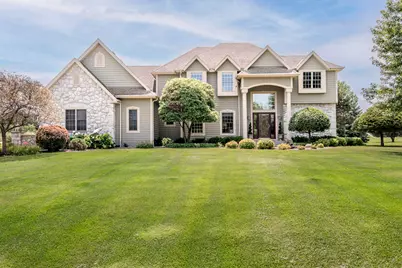 N16W29803  Brookstone Cir, Delafield, WI 53072 - Photo 1