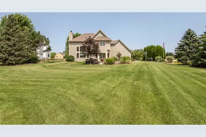 N16W29803  Brookstone Cir, Delafield, WI 53072 - Photo 38