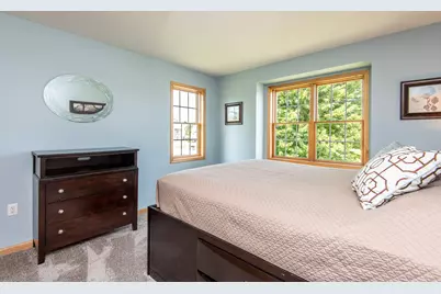 N16W29803  Brookstone Cir, Delafield, WI 53072 - Photo 20