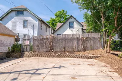 2812 N Pierce St, Milwaukee, WI 53212 - Photo 20