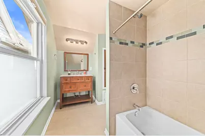 2812 N Pierce St, Milwaukee, WI 53212 - Photo 14