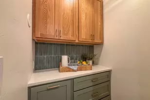 1743 E Bennett Ave, Milwaukee, WI 53207 - Photo 16