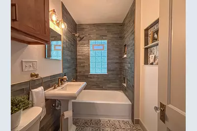1743 E Bennett Ave, Milwaukee, WI 53207 - Photo 24
