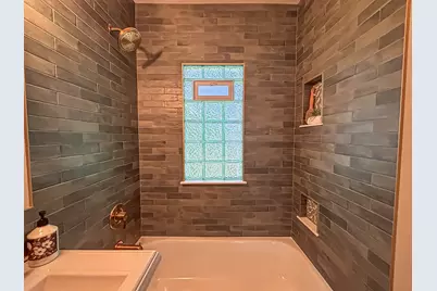 1743 E Bennett Ave, Milwaukee, WI 53207 - Photo 26