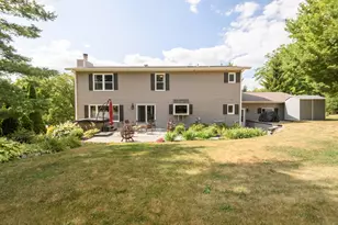 W5247 Plantation Rd, Sugar Creek, WI 53121 - Photo 16