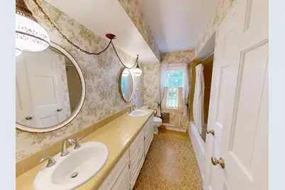 18075  Whippletree Ct, Brookfield, WI 53045 - Photo 16