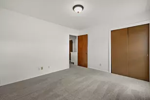 4270 W Cherrywood Ln, Brown Deer, WI 53209 - Photo 18