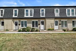 4270 W Cherrywood Ln, Brown Deer, WI 53209 - Photo 24