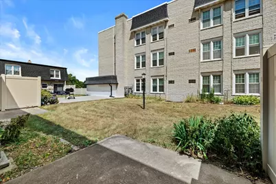 4270 W Cherrywood Ln, Brown Deer, WI 53209 - Photo 22