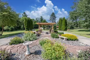 N58W21816 Maclynn Dr, Menomonee Falls, WI 53051 - Photo 8