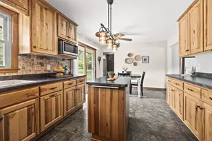 N58W21816 Maclynn Dr, Menomonee Falls, WI 53051 - Photo 22