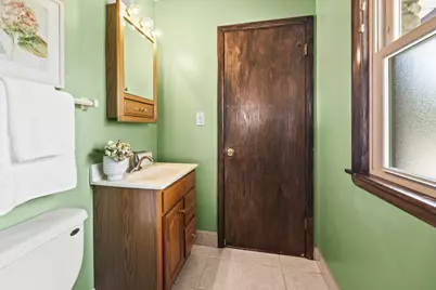 N58W21816  Maclynn Dr, Menomonee Falls, WI 53051 - Photo 34