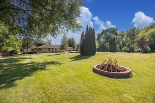 N58W21816 Maclynn Dr, Menomonee Falls, WI 53051 - Photo 12