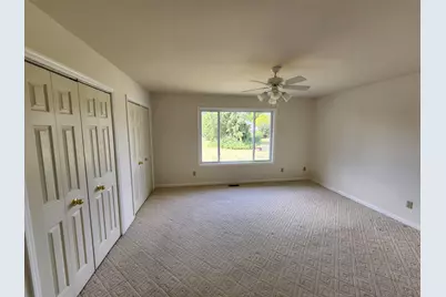 418 E 3rd Ave, Elkhorn, WI 53121 - Photo 12