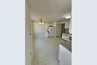 418 E 3rd Ave, Elkhorn, WI 53121 - Photo 10