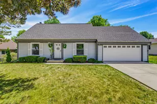 N78W15289 Haymeadow Rd, Menomonee Falls, WI 53051 - Photo 1