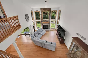 9505 N Michael Ct, Milwaukee, WI 53224 - Photo 6