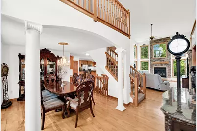 9505 N Michael Ct #9493, Milwaukee, WI 53224 - Photo 8