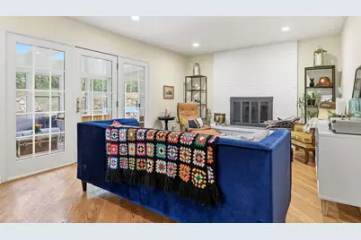 2800  Berkshire Dr, Waukesha, WI 53188 - Photo 6