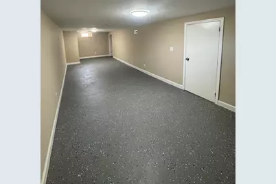 5525 N Long Island Dr, Milwaukee, WI 53209 - Photo 30