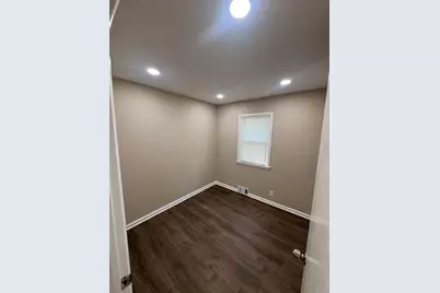 5525 N Long Island Dr, Milwaukee, WI 53209 - Photo 14