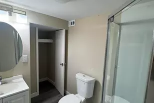 5525 N Long Island Dr, Milwaukee, WI 53209 - Photo 32