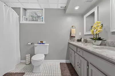 704  Roosevelt Ave, Racine, WI 53406 - Photo 22