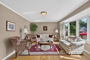 704 Roosevelt Ave, Racine, WI 53406 - Photo 8