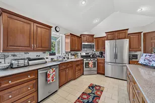704 Roosevelt Ave, Racine, WI 53406 - Photo 2