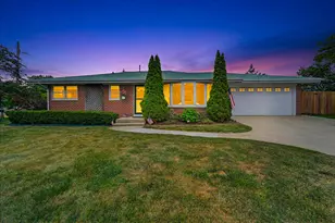 704 Roosevelt Ave, Racine, WI 53406 - Photo 36