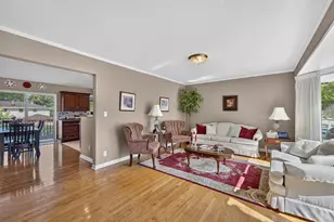 704 Roosevelt Ave, Racine, WI 53406 - Photo 10