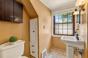 2658 N 88th St, Wauwatosa, WI 53226 - Photo 16