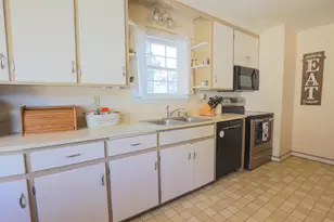 626 Union St, Hartford, WI 53027 - Photo 10