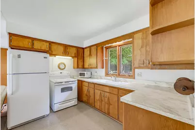 322  Lakeside Dr, Farmington, WI 53021 - Photo 14