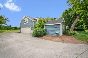 N124W16862 Lovers Ln, Germantown, WI 53022 - Photo 4