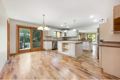 S67W23715  Fernwood Ct, Vernon, WI 53189 - Photo 8