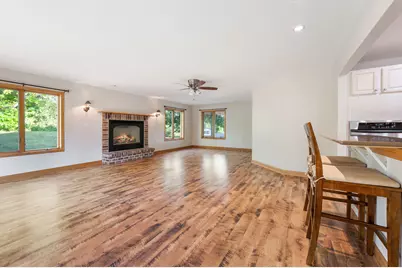 S67W23715  Fernwood Ct, Vernon, WI 53189 - Photo 12