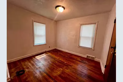 4703 W Villard Ave, Milwaukee, WI 53218 - Photo 4